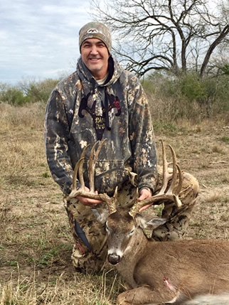 whitetailbuck2.jpg